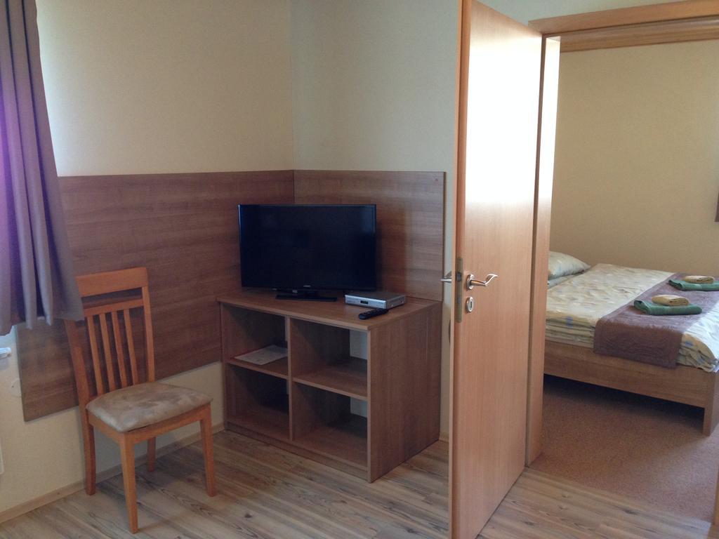 Guest House Fleurs Liptovský Mikuláš 외부 사진